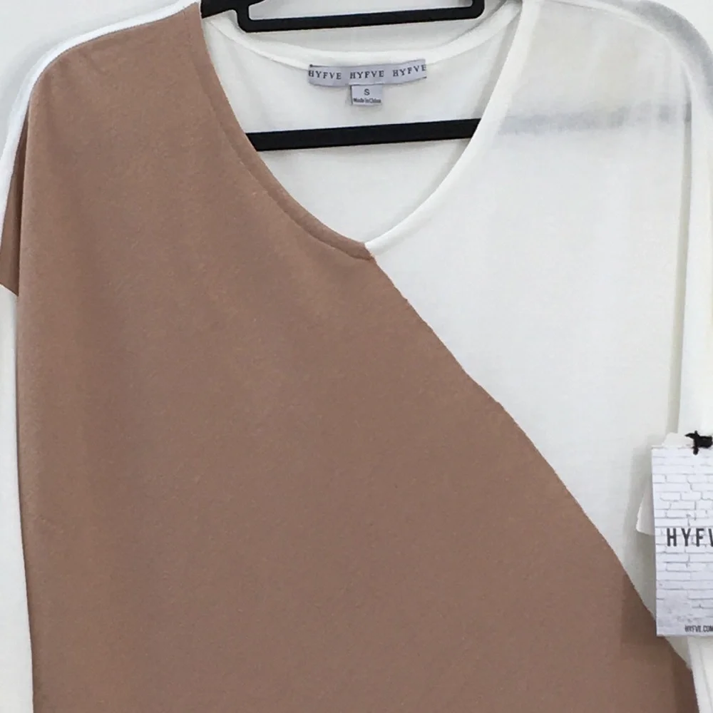 HYFVE 2 Tone Fine Knit 3/4 Sleeves Sweater Tunic Size S NEW With Tags - Picture 2 of 7